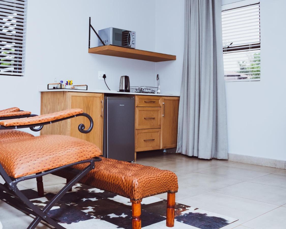 Villa Gracia Guesthouse Klerksdorp Ngoại thất bức ảnh