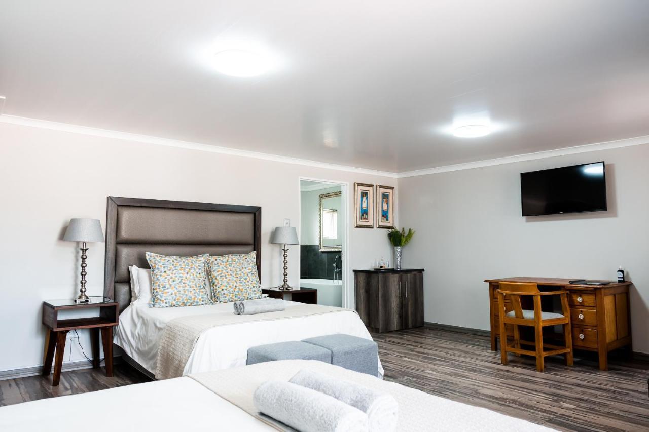 Villa Gracia Guesthouse Klerksdorp Ngoại thất bức ảnh