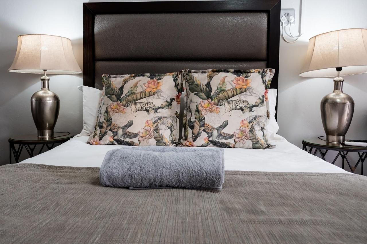 Villa Gracia Guesthouse Klerksdorp Ngoại thất bức ảnh