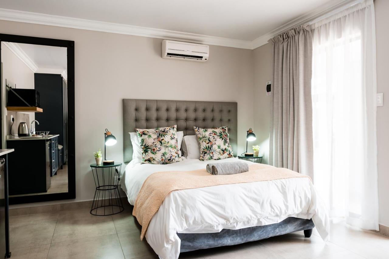 Villa Gracia Guesthouse Klerksdorp Ngoại thất bức ảnh