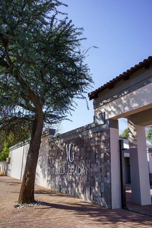 Villa Gracia Guesthouse Klerksdorp Ngoại thất bức ảnh
